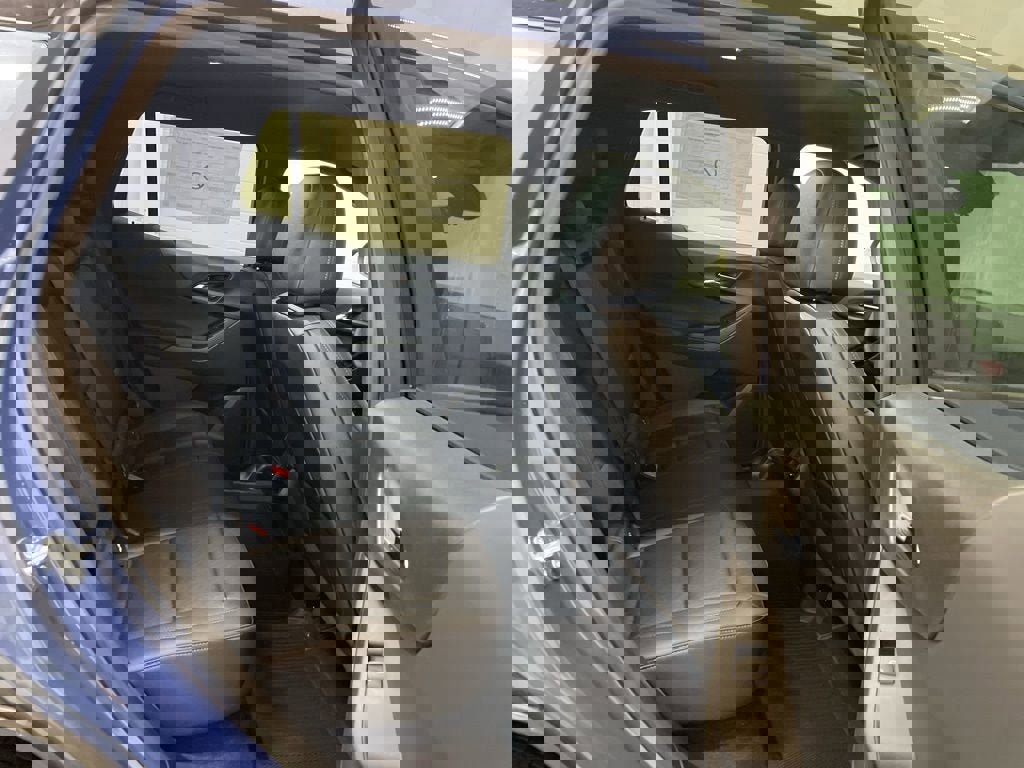 New 2026 Chevrolet Equinox LT w/ Convenience Package II image 31