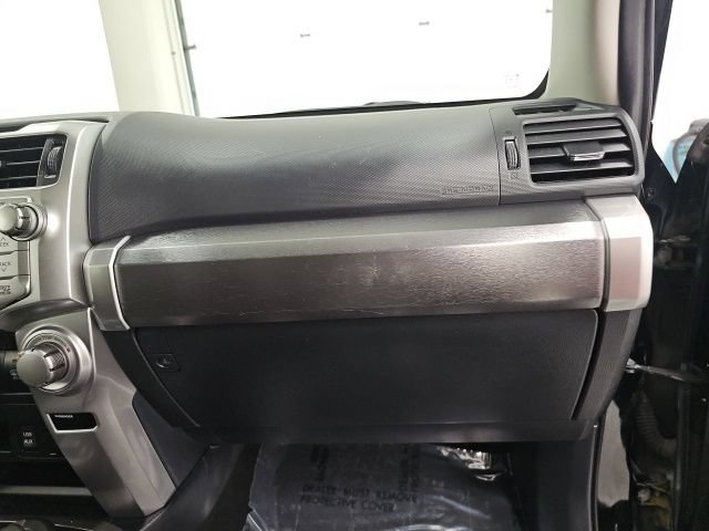 Used 2017 Toyota 4Runner SR5 Premium AWD/4WD image 39