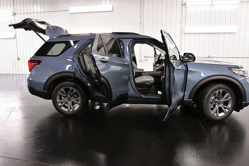New 2026 Ford Explorer Active w/ Active Comfort Package AWD/4WD image 33