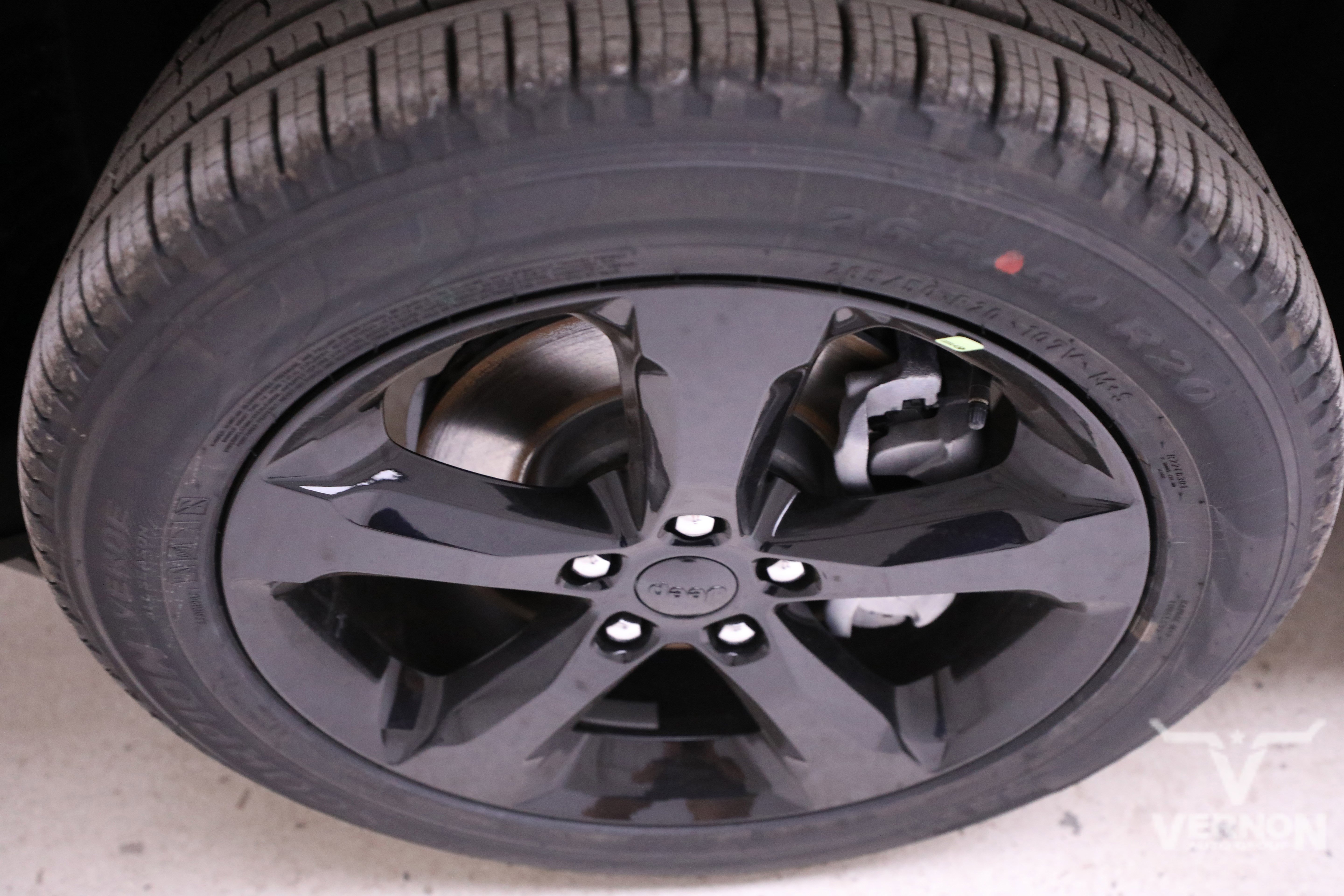 New 2025 Jeep Grand Cherokee L Limited w/ Black Appearance Package image 29