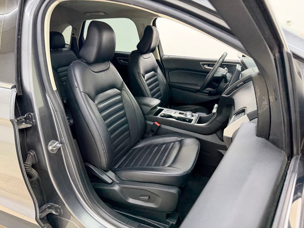 Used 2022 Ford Edge SEL AWD/4WD image 13