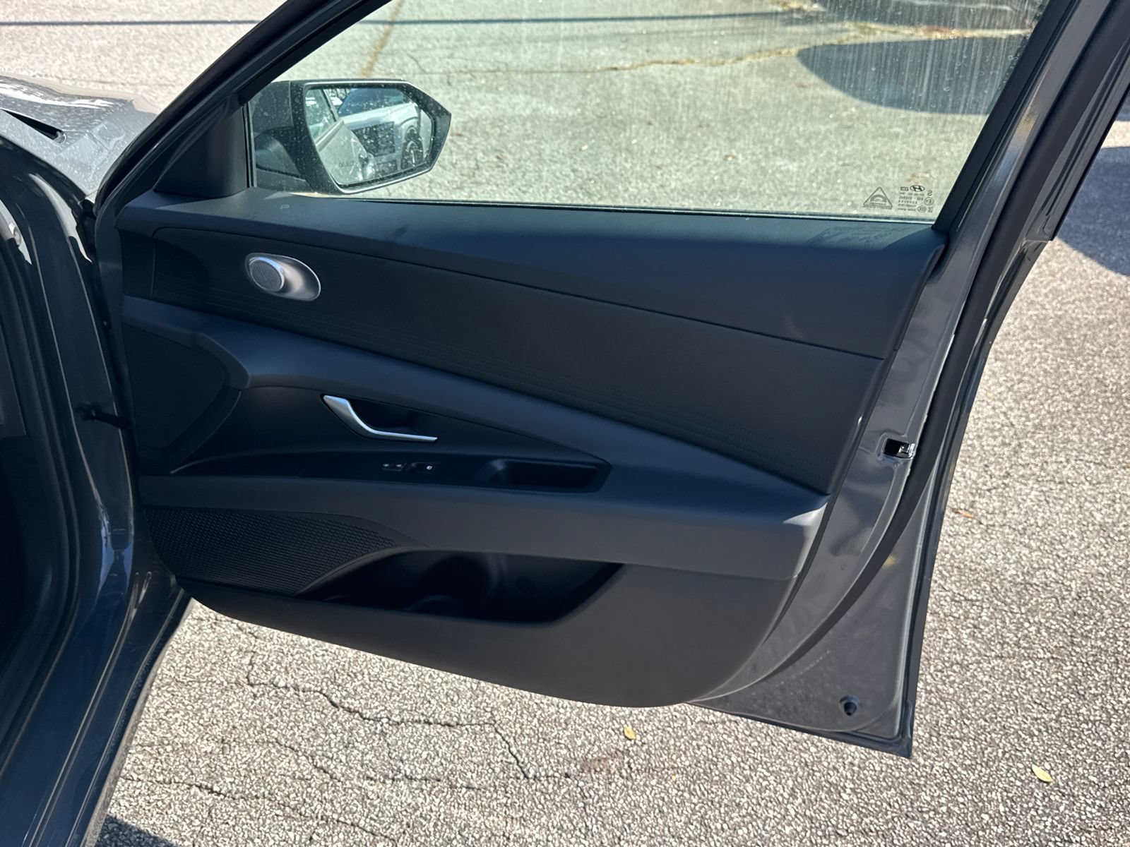 New 2026 Hyundai Elantra SE FWD image 15