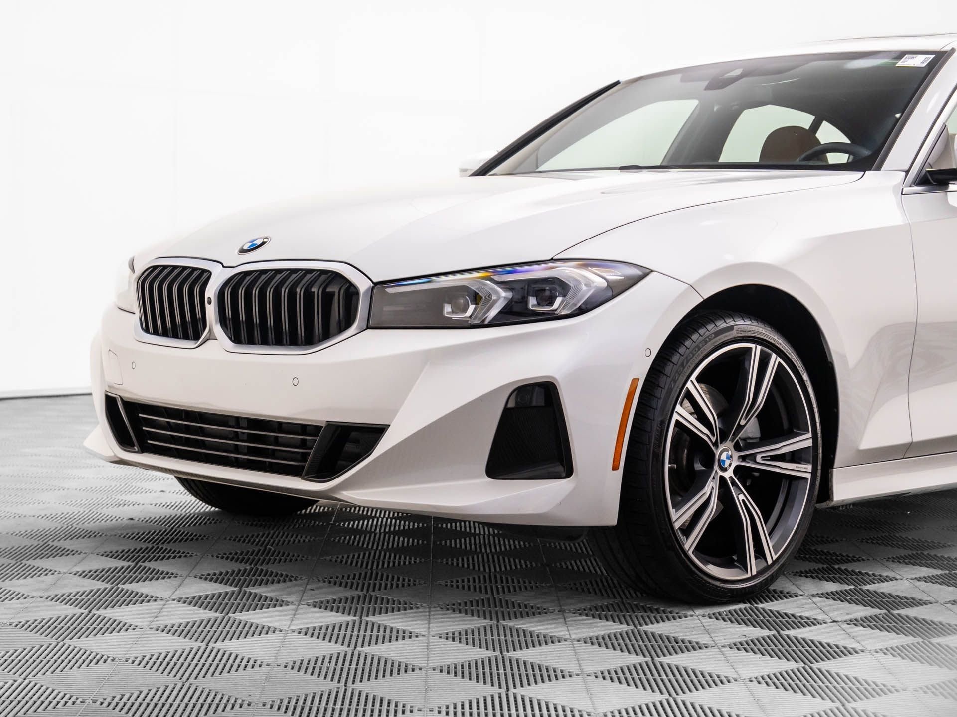 Certified 2024 BMW 330i xDrive Sedan image 38