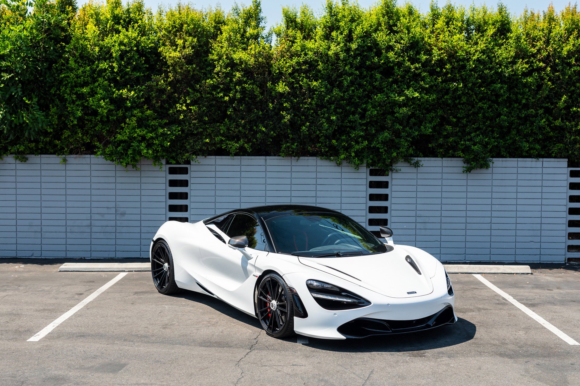 Used 2020 McLaren 720S Performance image 25