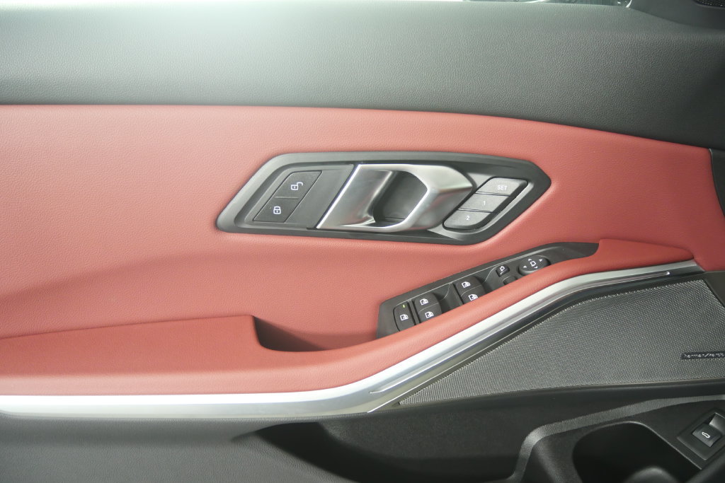 New 2026 BMW 330i Sedan w/ M Sport Package RWD image 8