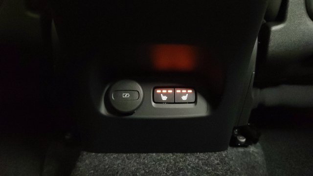 New 2026 Volvo XC40 B5 Plus w/ Climate Package AWD/4WD image 31