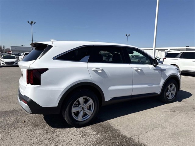 New 2026 Kia Sorento LX image 2