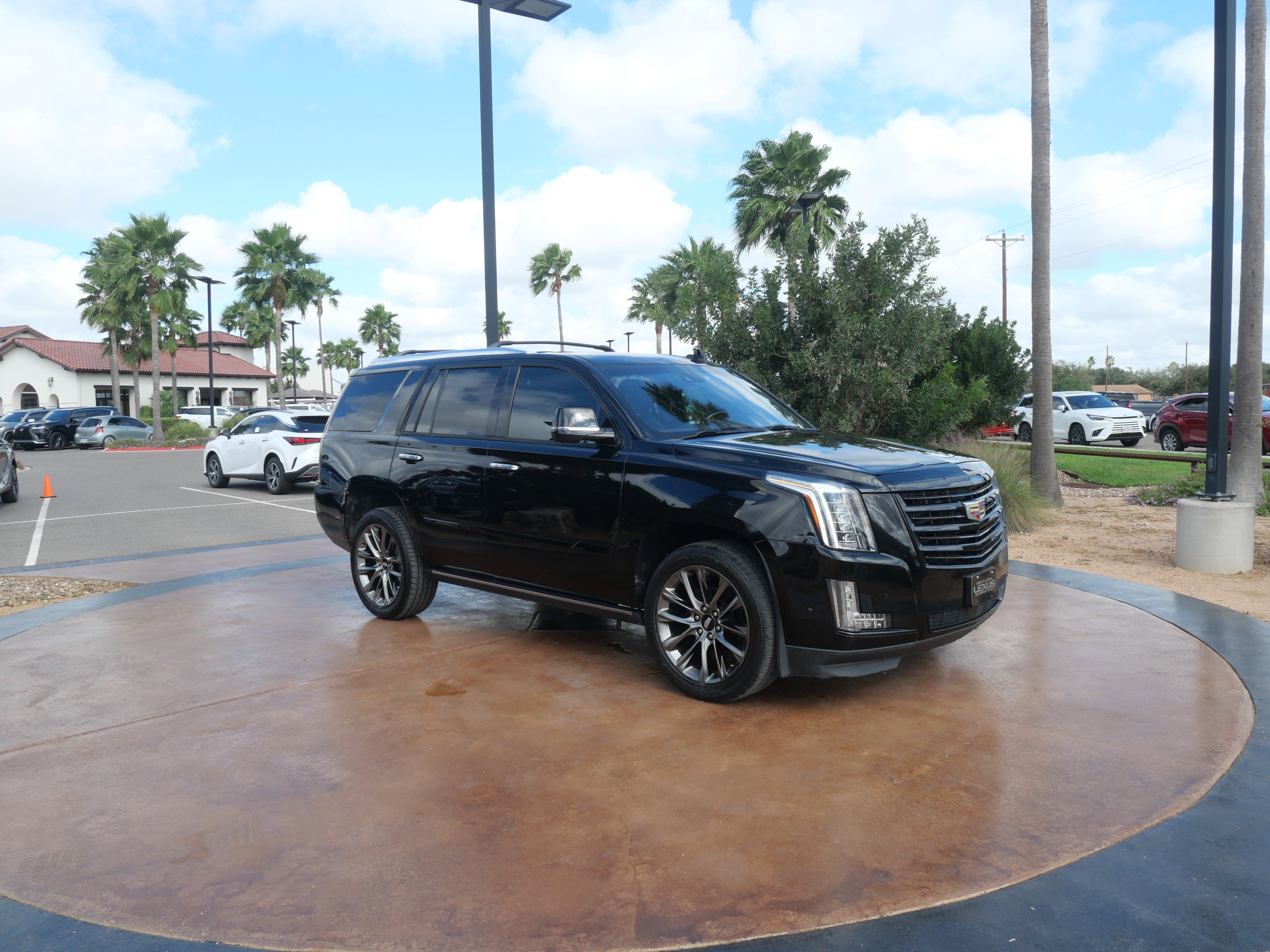 Used 2019 Cadillac Escalade Platinum w/ Escalade Sport Edition