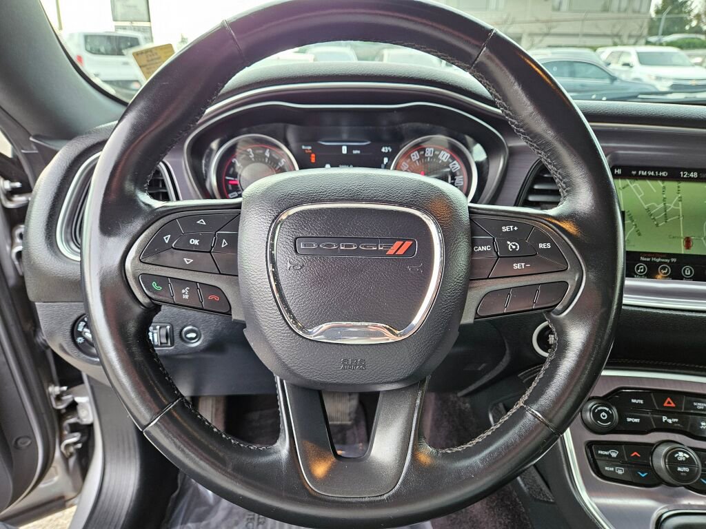 Used 2017 Dodge Challenger R/T w/ Driver Convenience Group image 2