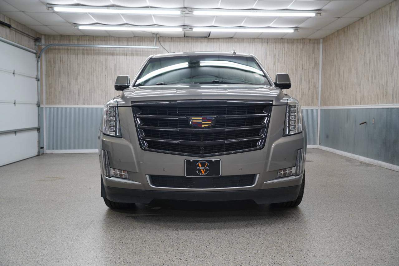 Used 2019 Cadillac Escalade Premium Luxury w/ LPO, Radiant Package AWD/4WD image 2