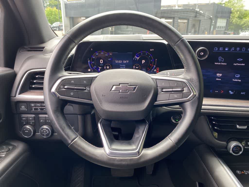 Used 2025 Chevrolet Suburban Z71 AWD/4WD image 20