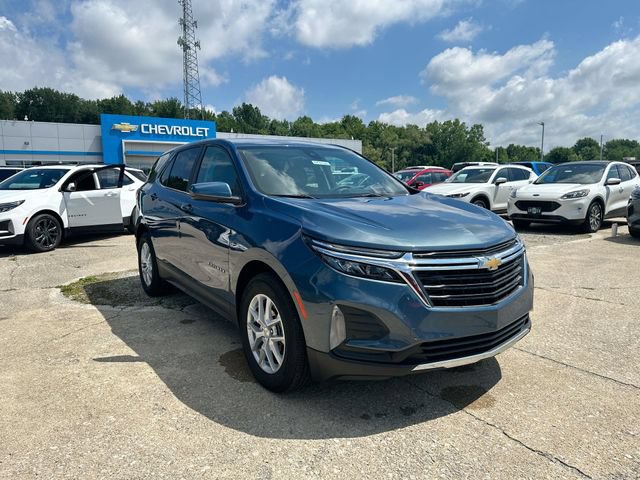Used 2024 Chevrolet Equinox LT w/ LPO, Floor Liner Package FWD image 12