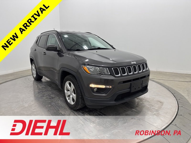 Used 2019 Jeep Compass Latitude image 1