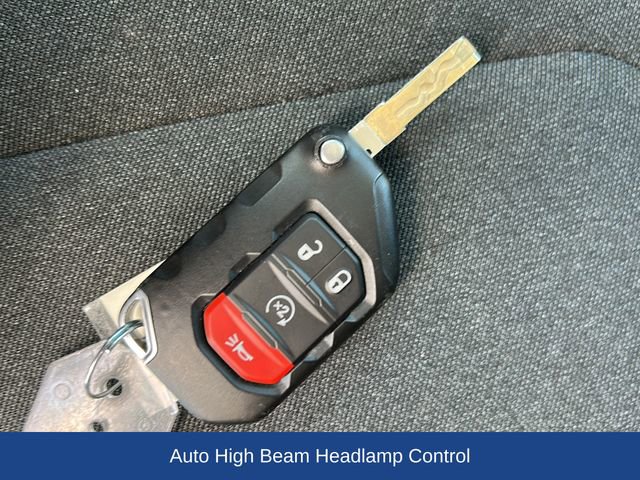 Used 2025 Jeep Wrangler Unlimited Sahara w/ Safety Group image 25