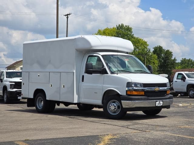 New 2026 Chevrolet Express 3500 w/ Power Convenience Package RWD image 2
