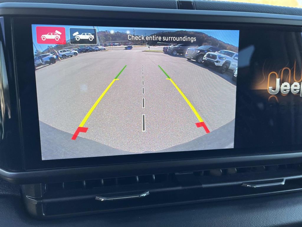 Used 2024 Jeep Wrangler High Altitude image 31