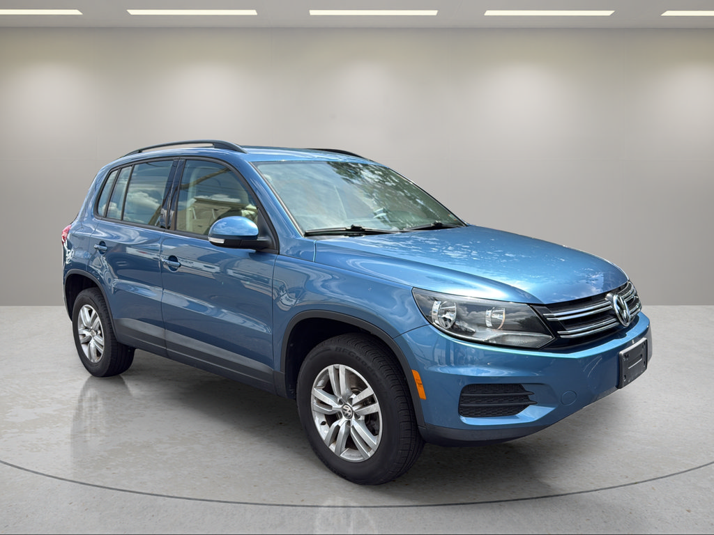 Used 2017 Volkswagen Tiguan S AWD/4WD image 4