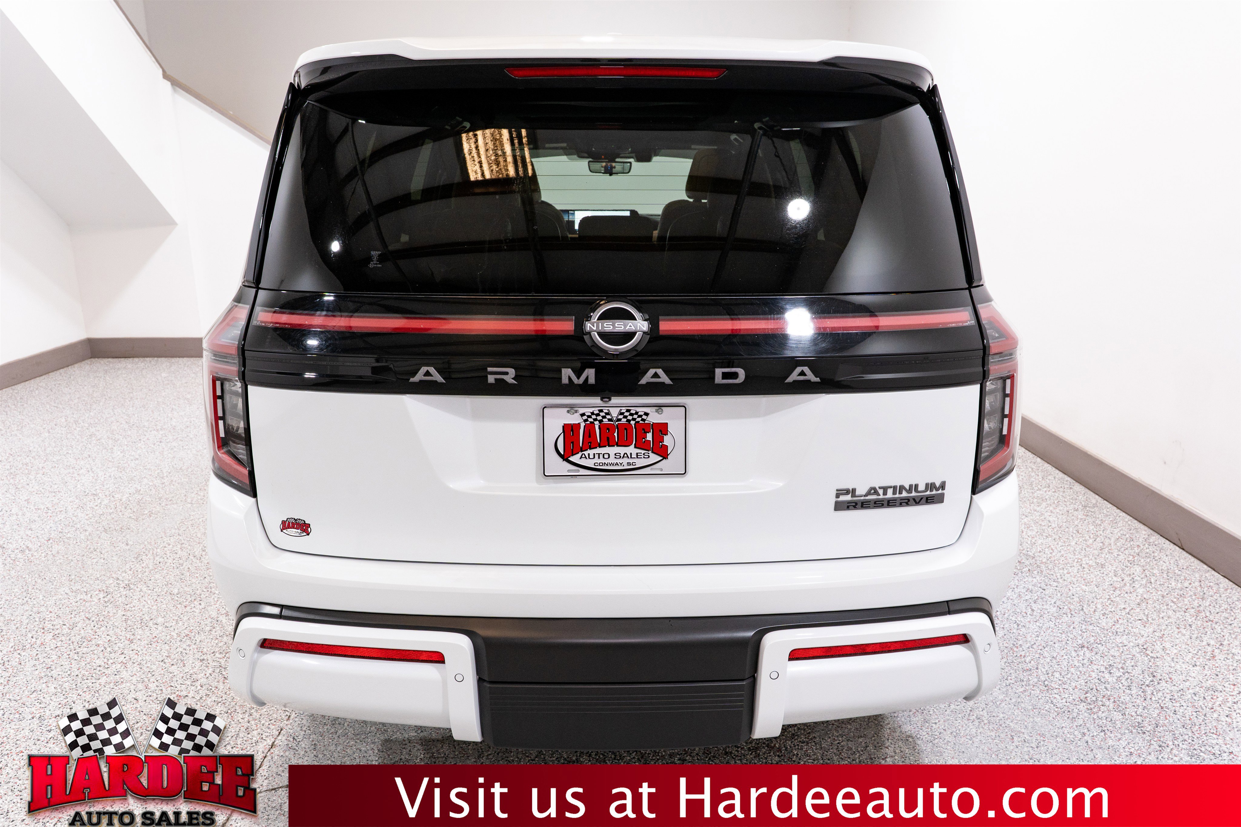 Used 2025 Nissan Armada Platinum Reserve AWD/4WD image 4