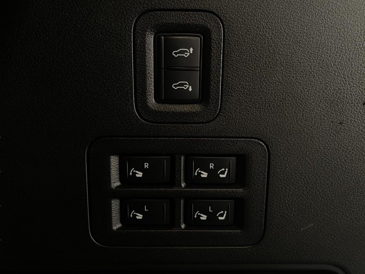 Certified 2025 Nissan Armada PRO-4X AWD/4WD image 41