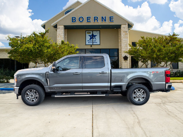 Used 2026 Ford F250 Lariat w/ FX4 Off-Road Package AWD/4WD image 2