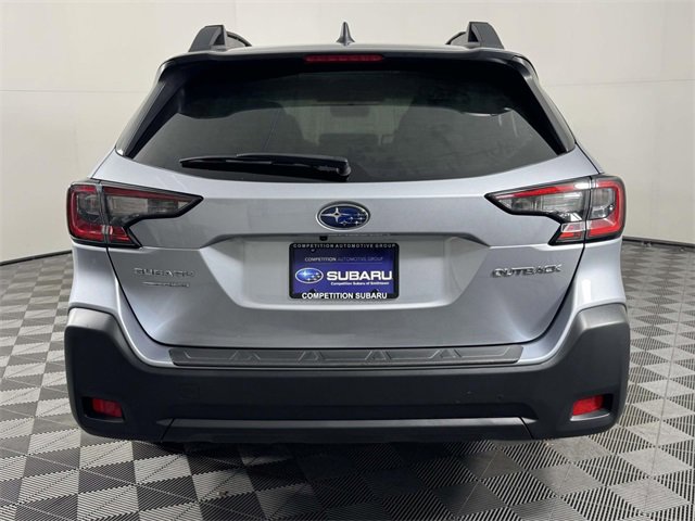 Used 2024 Subaru Outback Premium image 9
