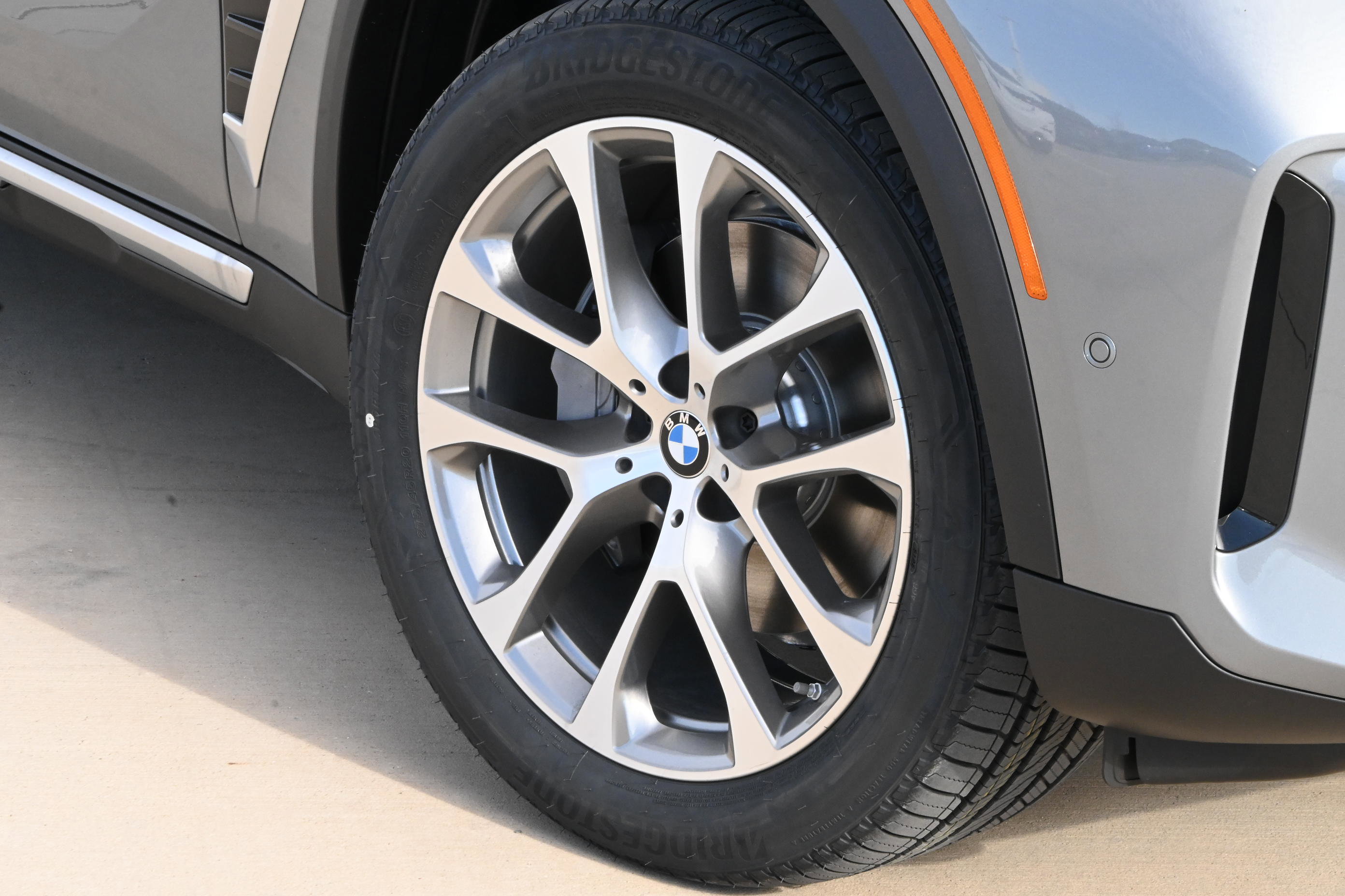 New 2026 BMW X5 sDrive40i image 8