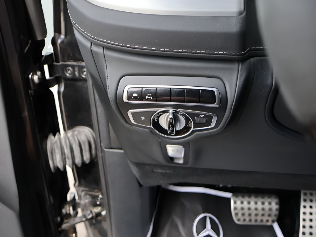 Certified 2024 Mercedes-Benz G 63 AMG 4MATIC image 39