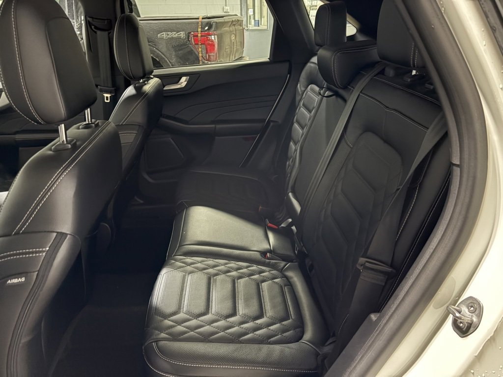 Used 2023 Ford Escape Platinum w/ Premium Technology Package image 24