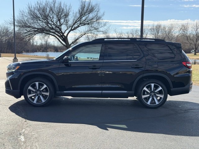 Used 2023 Honda Pilot Elite image 4