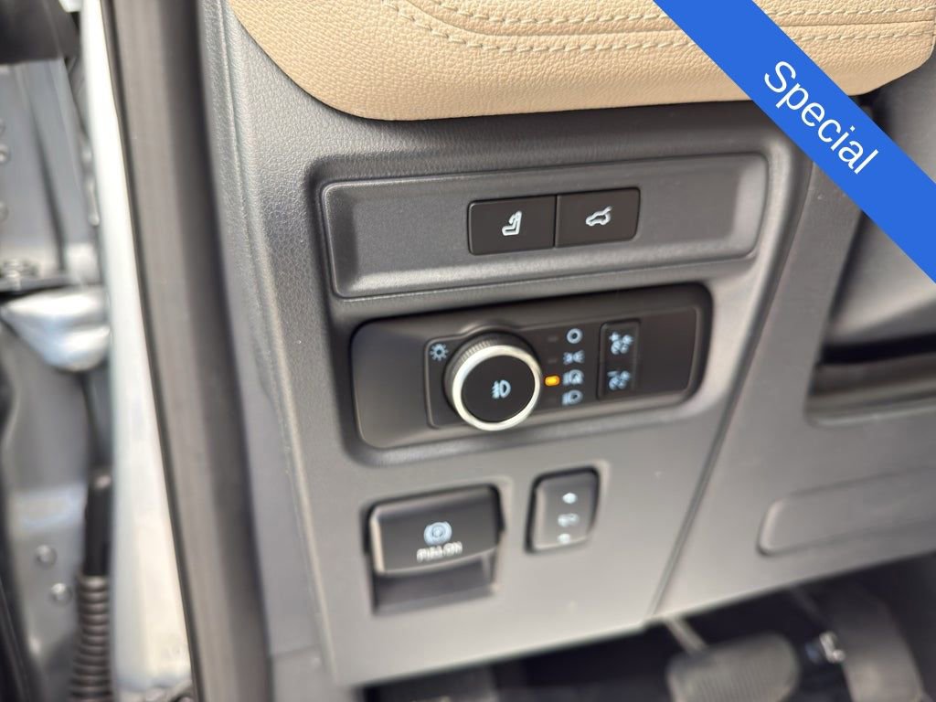 Used 2024 Ford Expedition Max Limited image 24