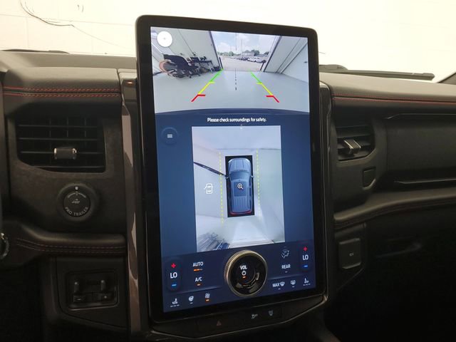 Used 2023 Ford Expedition Limited image 29