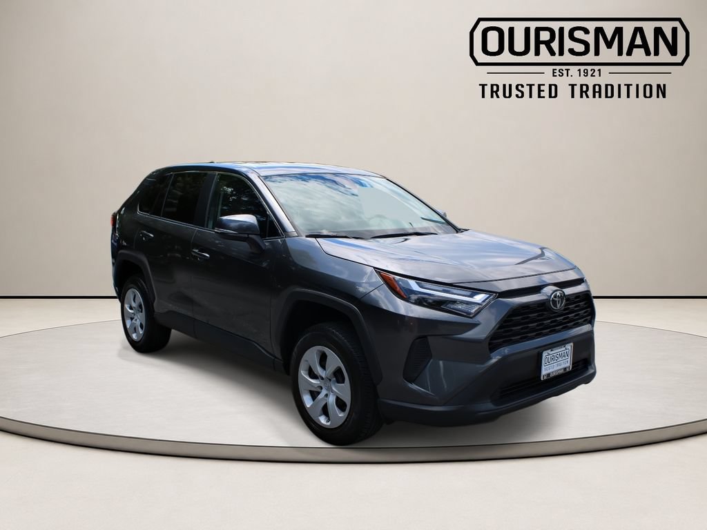 Used 2023 Toyota RAV4 LE AWD/4WD image 2