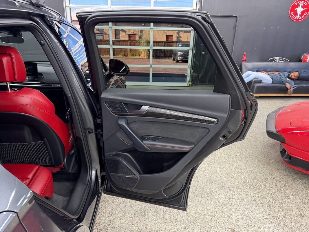 Used 2021 Audi SQ5 Prestige AWD/4WD image 16