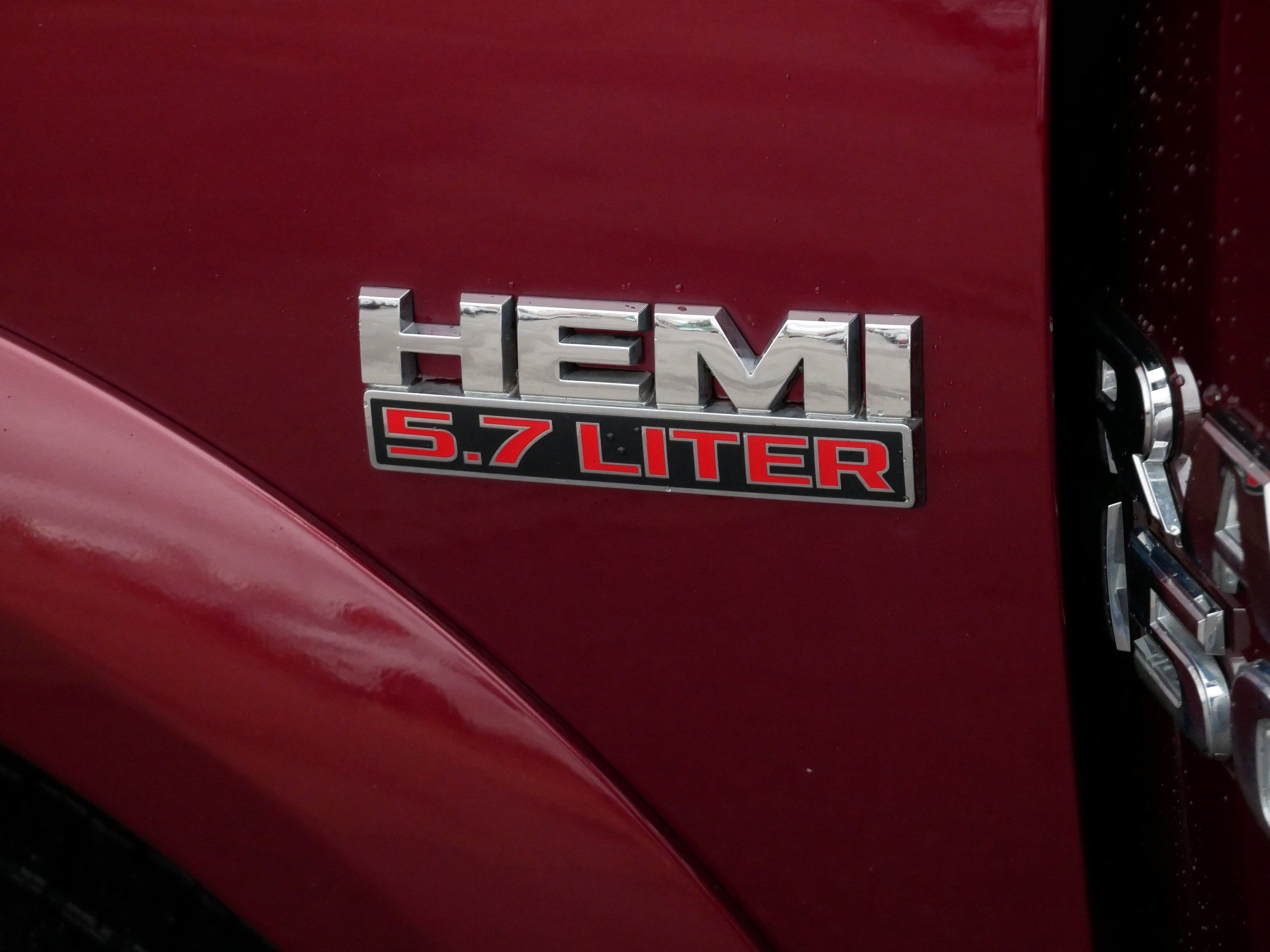 Used 2017 RAM 1500 Laramie w/ Convenience Group image 18