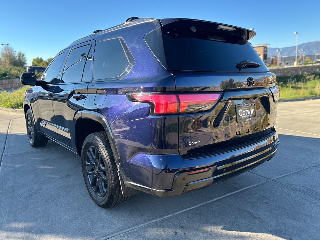Used 2025 Toyota Sequoia Platinum AWD/4WD image 6