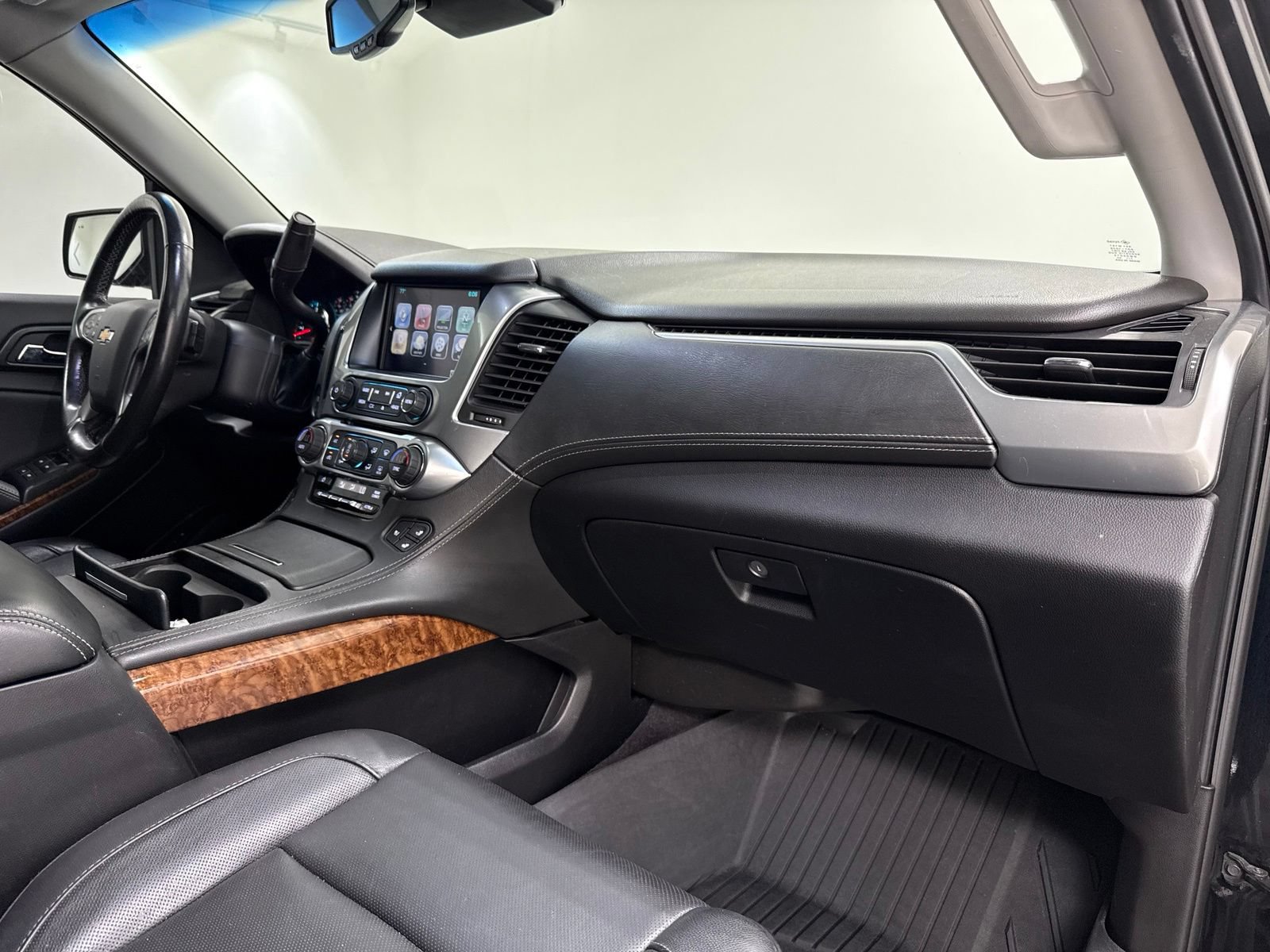 Used 2019 Chevrolet Tahoe Premier AWD/4WD image 34