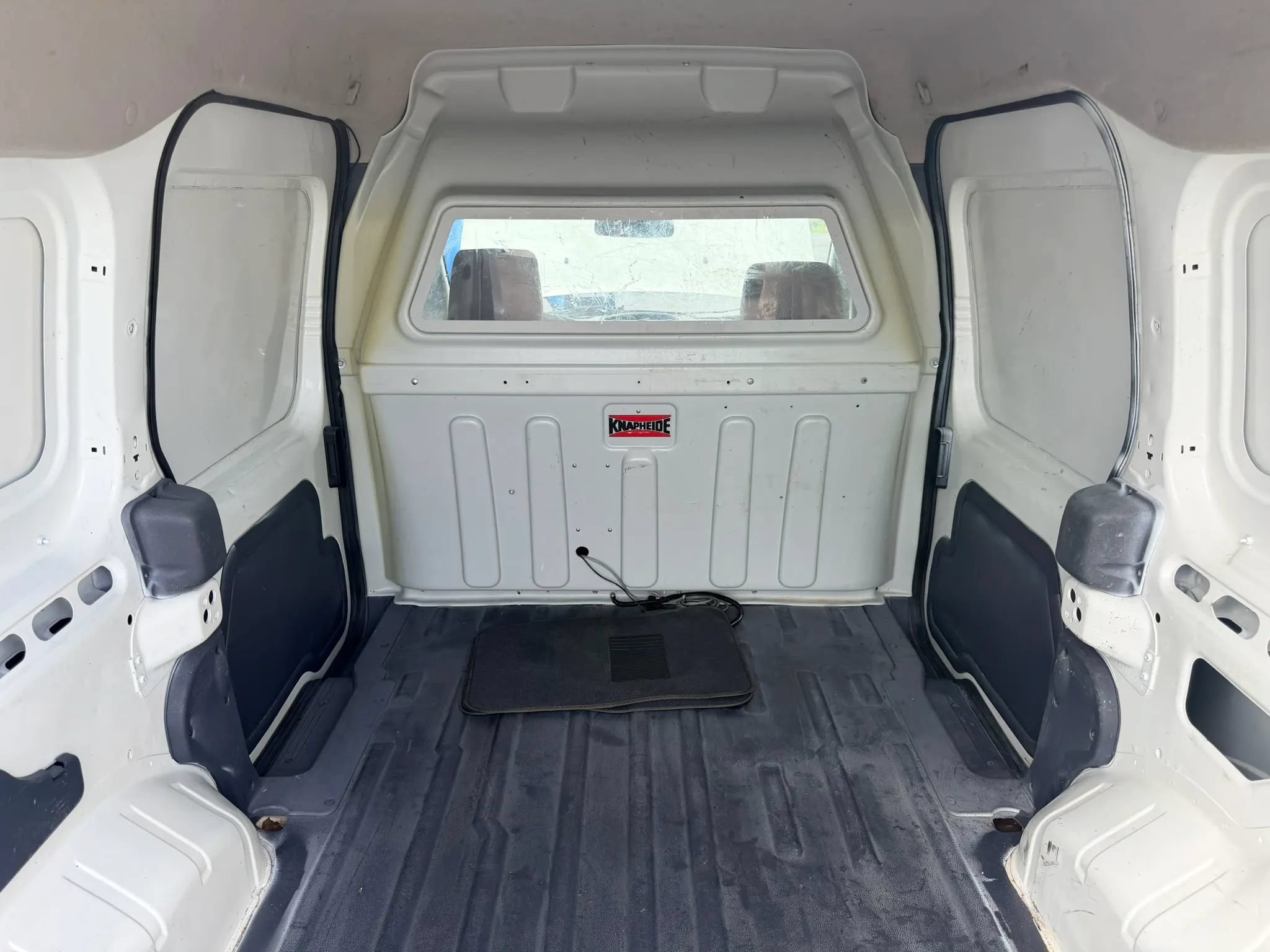 Used 2012 Ford Transit Connect XL FWD image 10