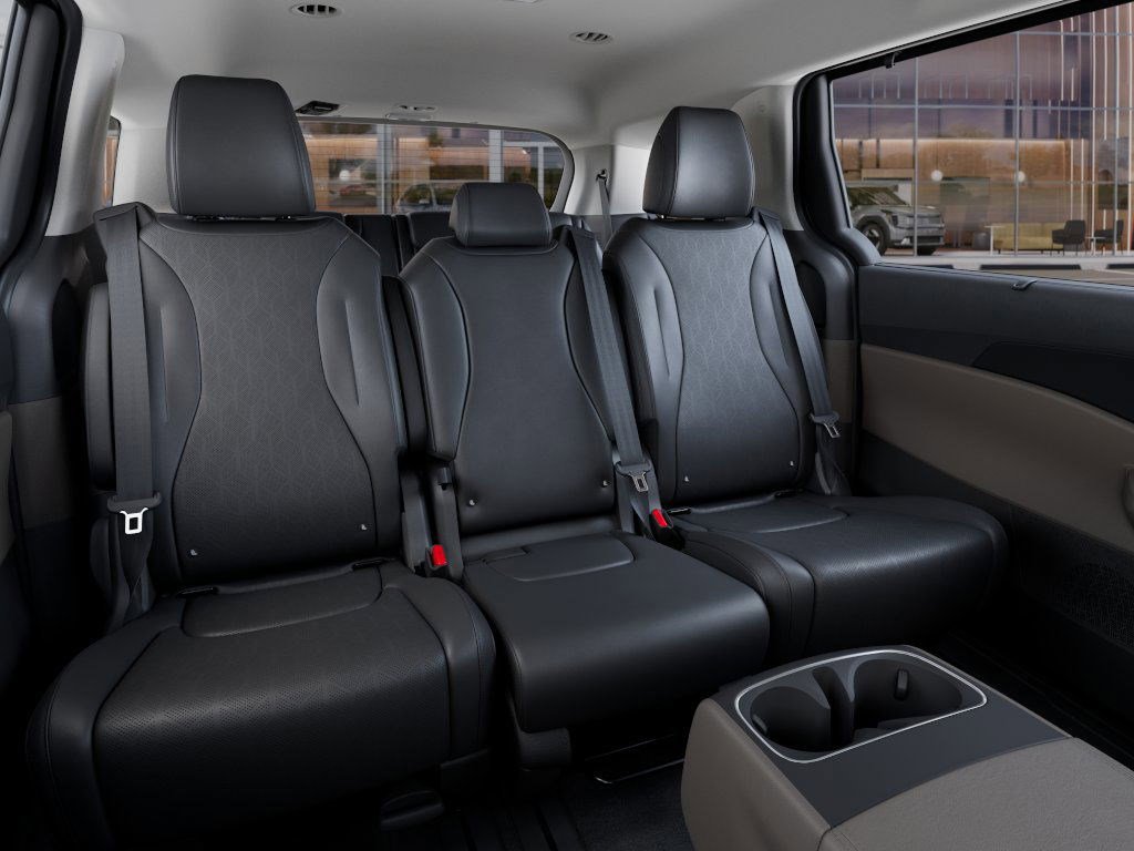 New 2025 Kia Carnival EX image 19