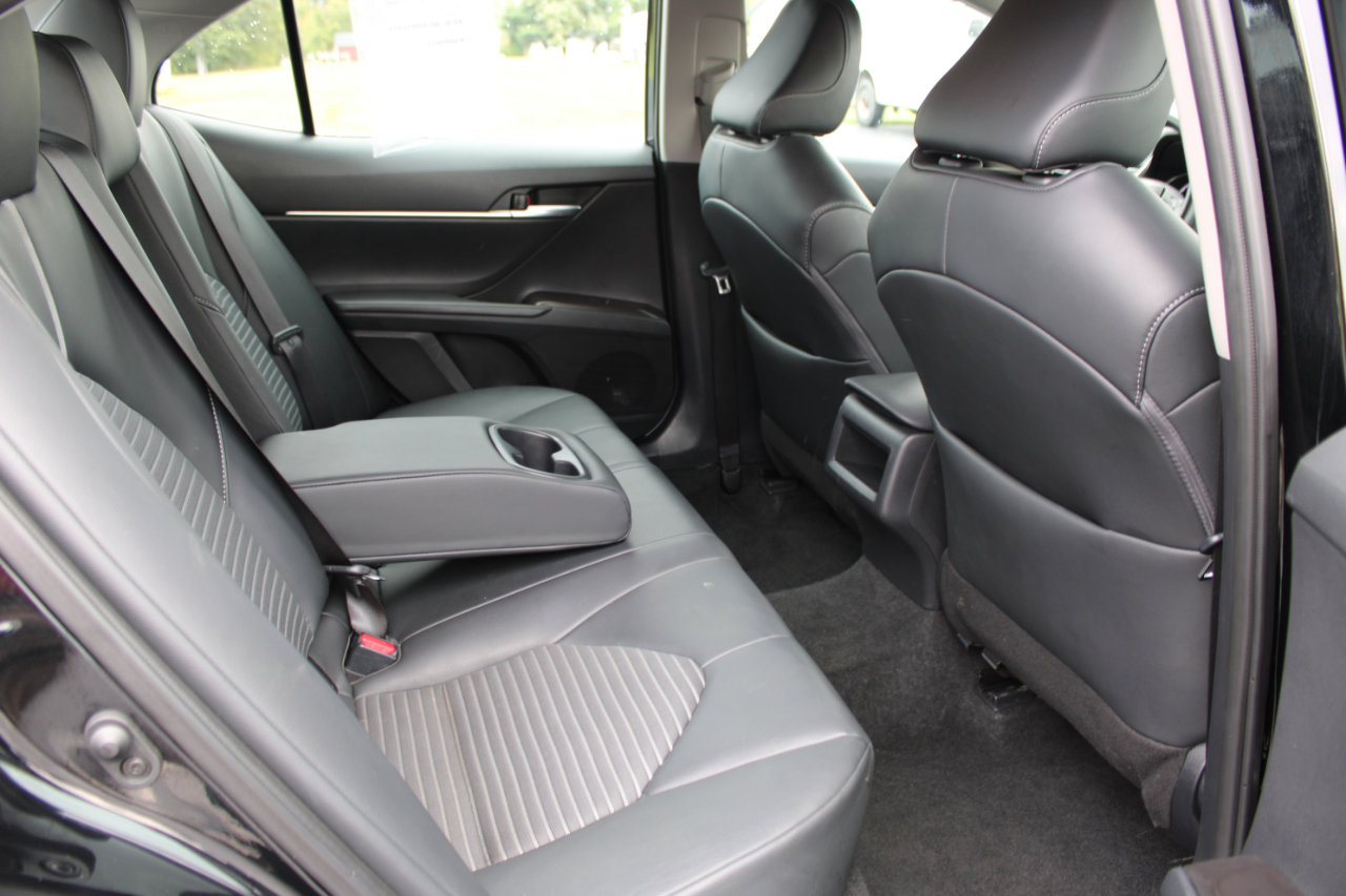 Used 2024 Toyota Camry SE image 39