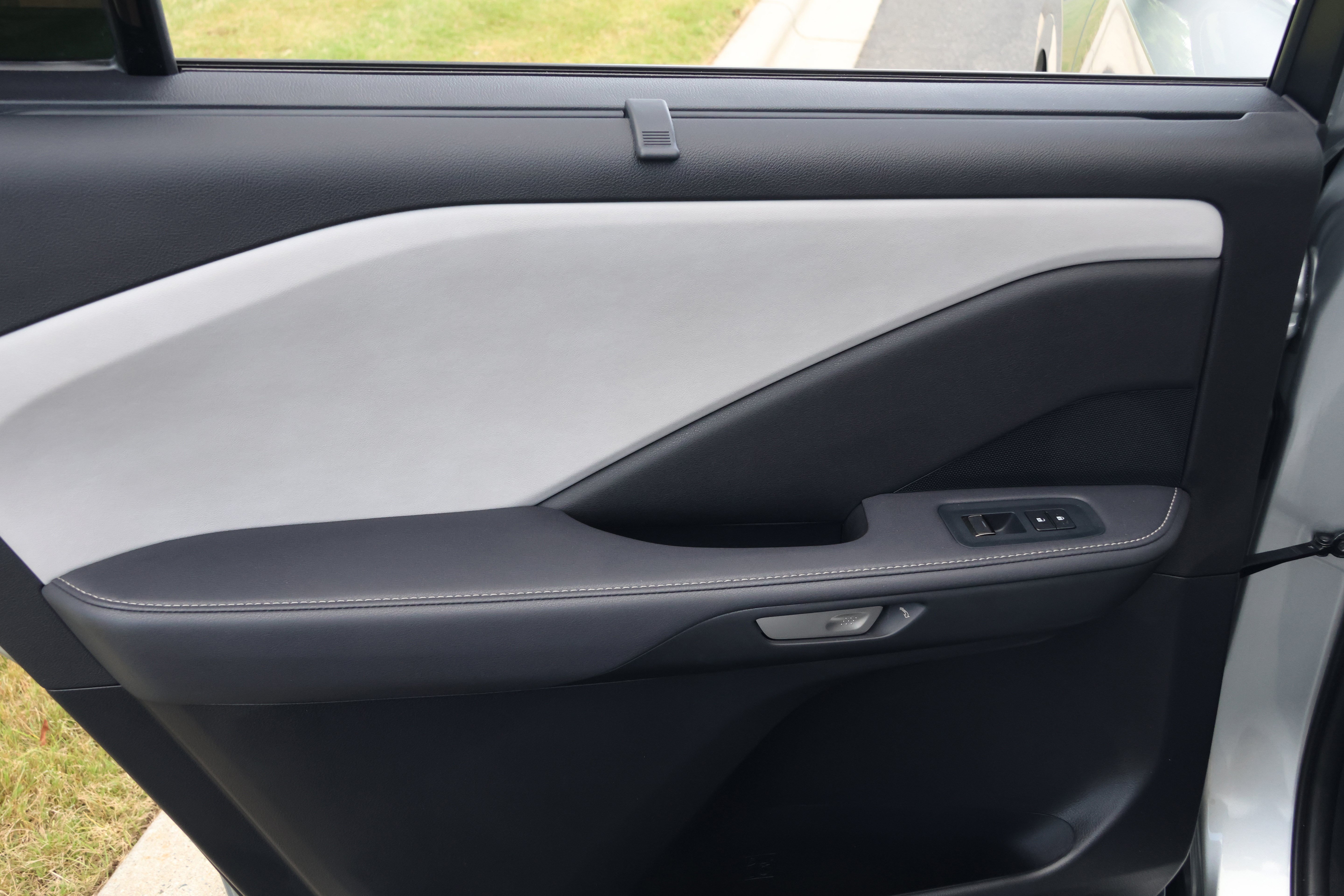 Certified 2025 Lexus TX 350 FWD w/ Technology Package image 36