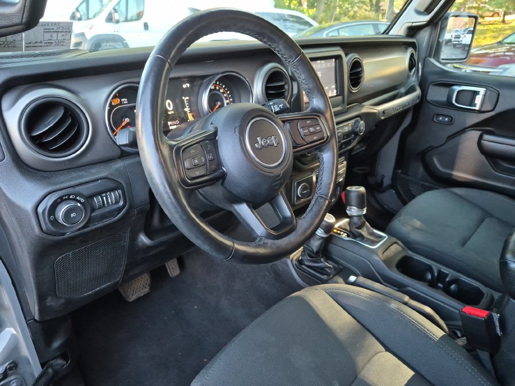 Used 2021 Jeep Wrangler Sport AWD/4WD image 28