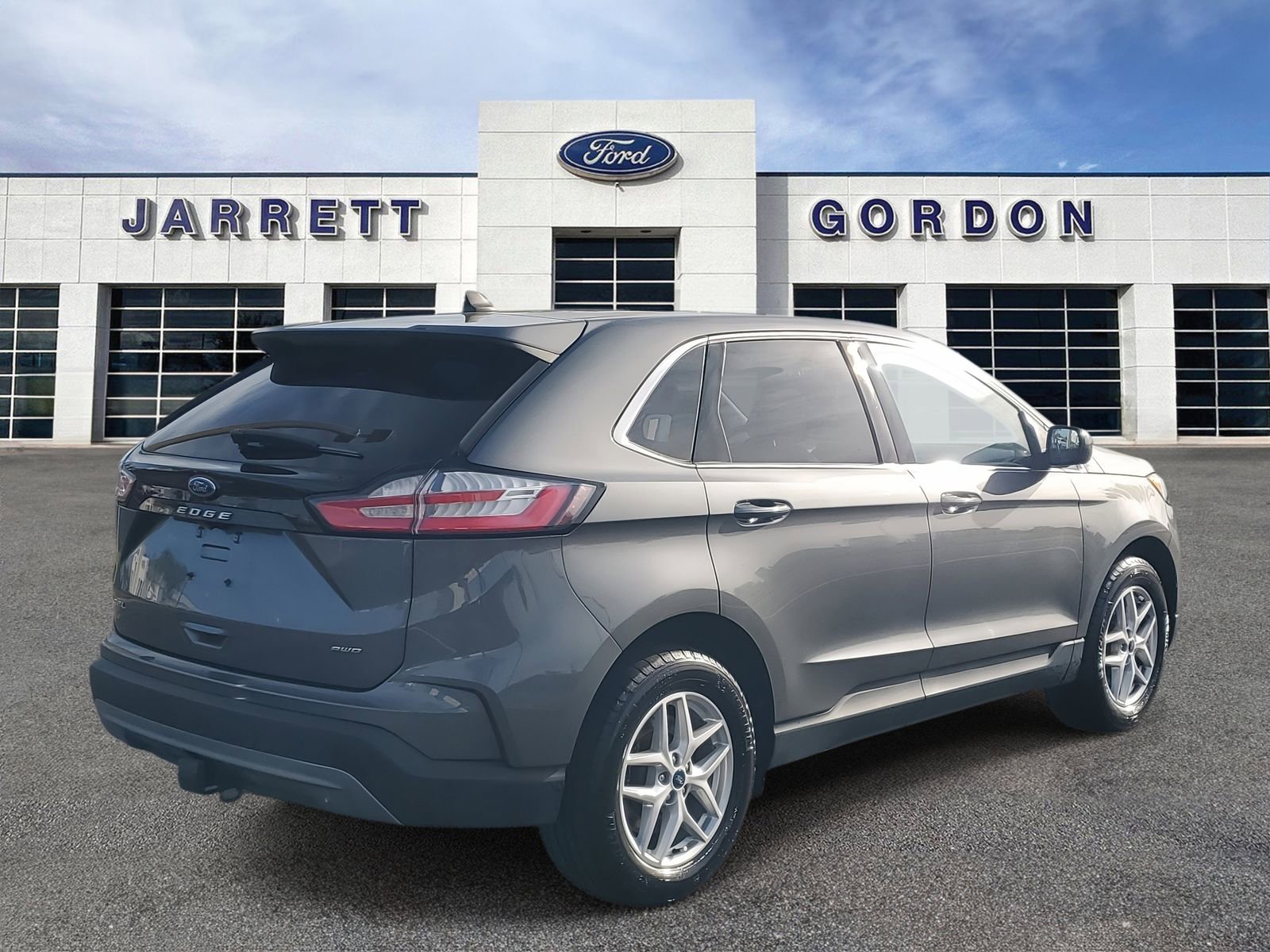 Certified 2022 Ford Edge SEL w/ Convenience Package image 4
