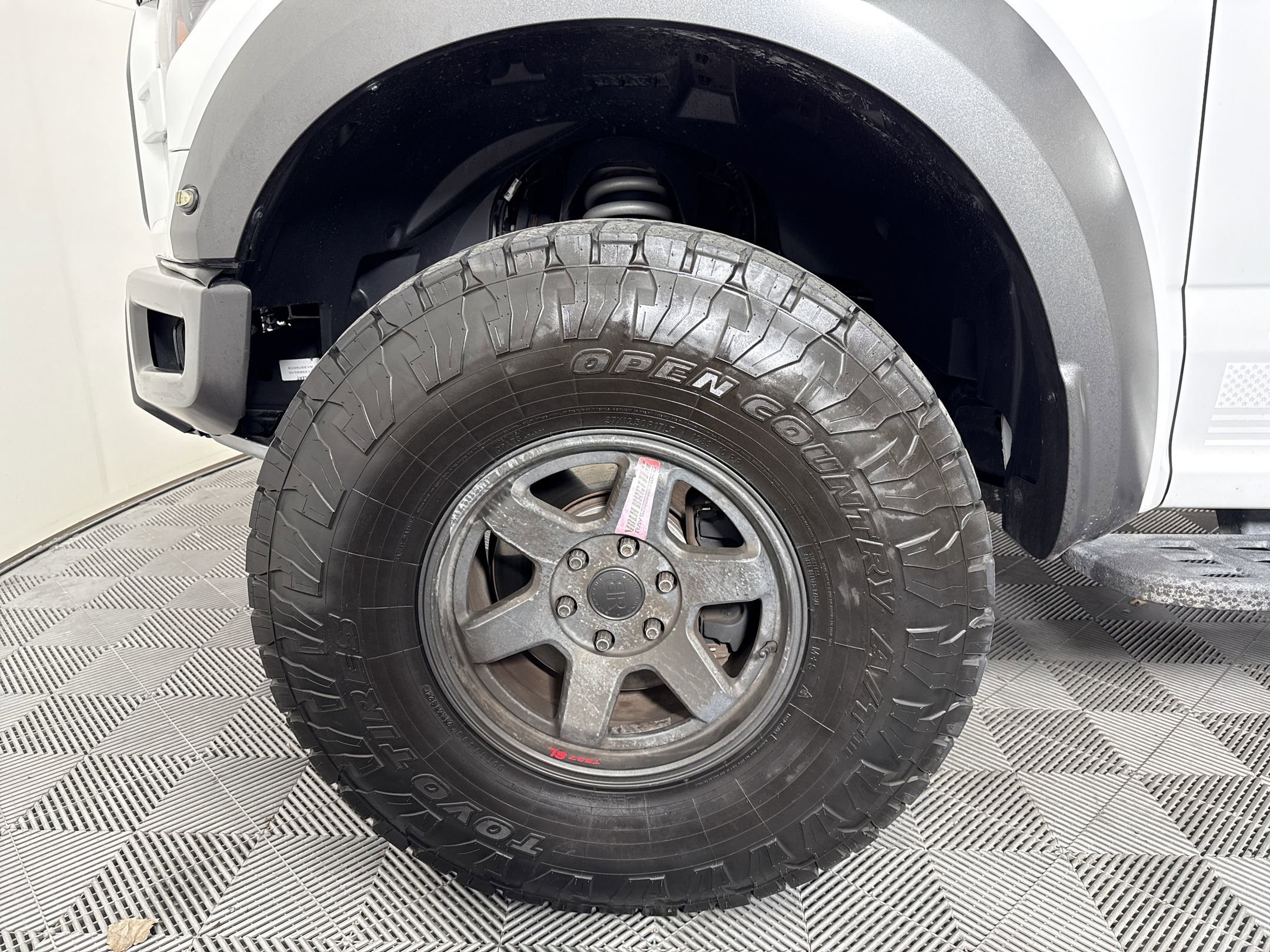 Used 2020 Ford F150 Raptor w/ Equipment Group 802A Luxury image 11