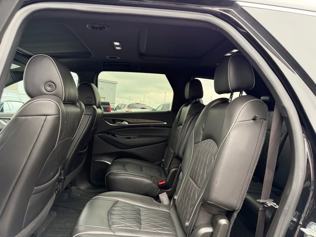 Used 2023 Buick Enclave Avenir w/ Avenir Technology Package AWD/4WD image 14