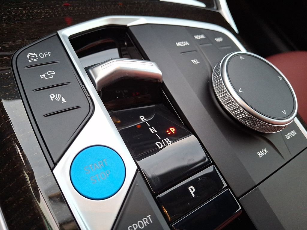 Certified 2023 BMW i4 eDrive35 w/ Premium Package image 12