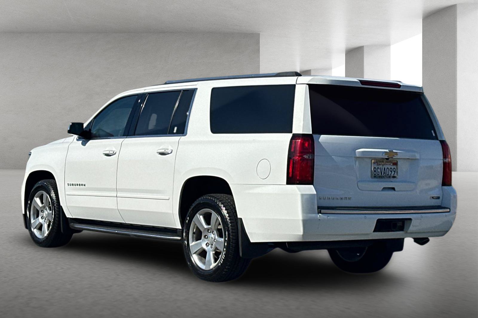 Used 2018 Chevrolet Suburban Premier AWD/4WD image 6