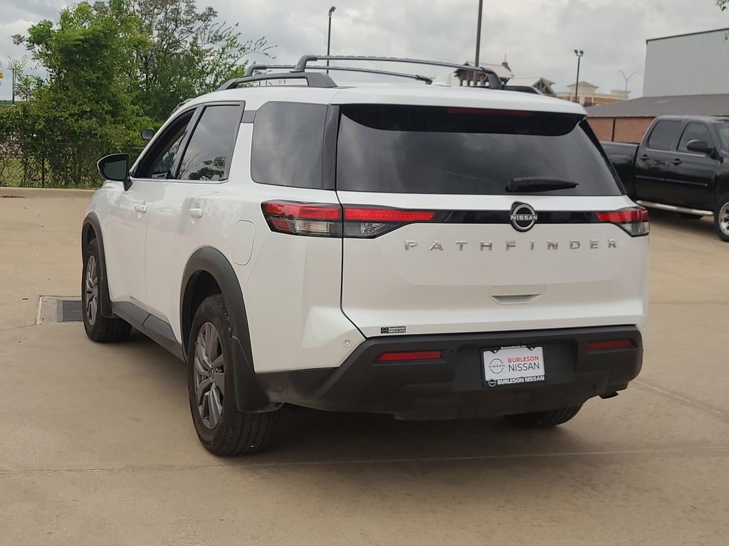Certified 2025 Nissan Pathfinder SV image 2