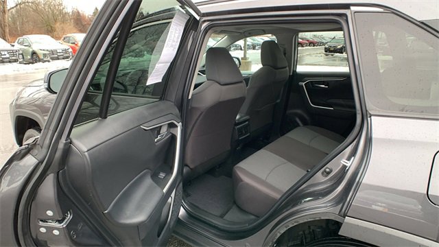 Used 2023 Toyota RAV4 XLE image 21