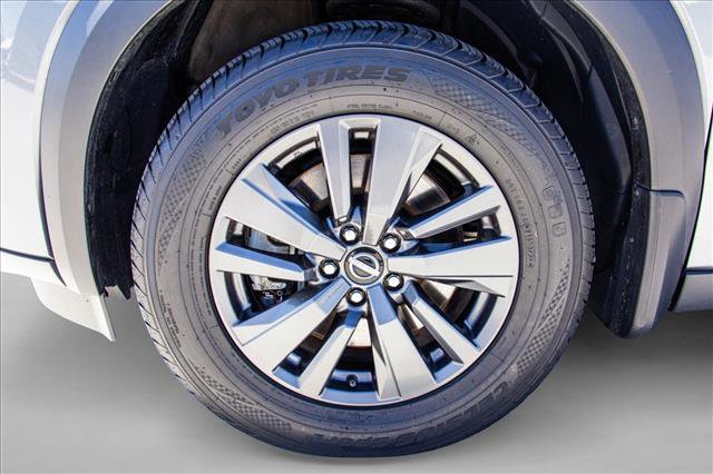 Used 2022 Nissan Pathfinder SV image 9