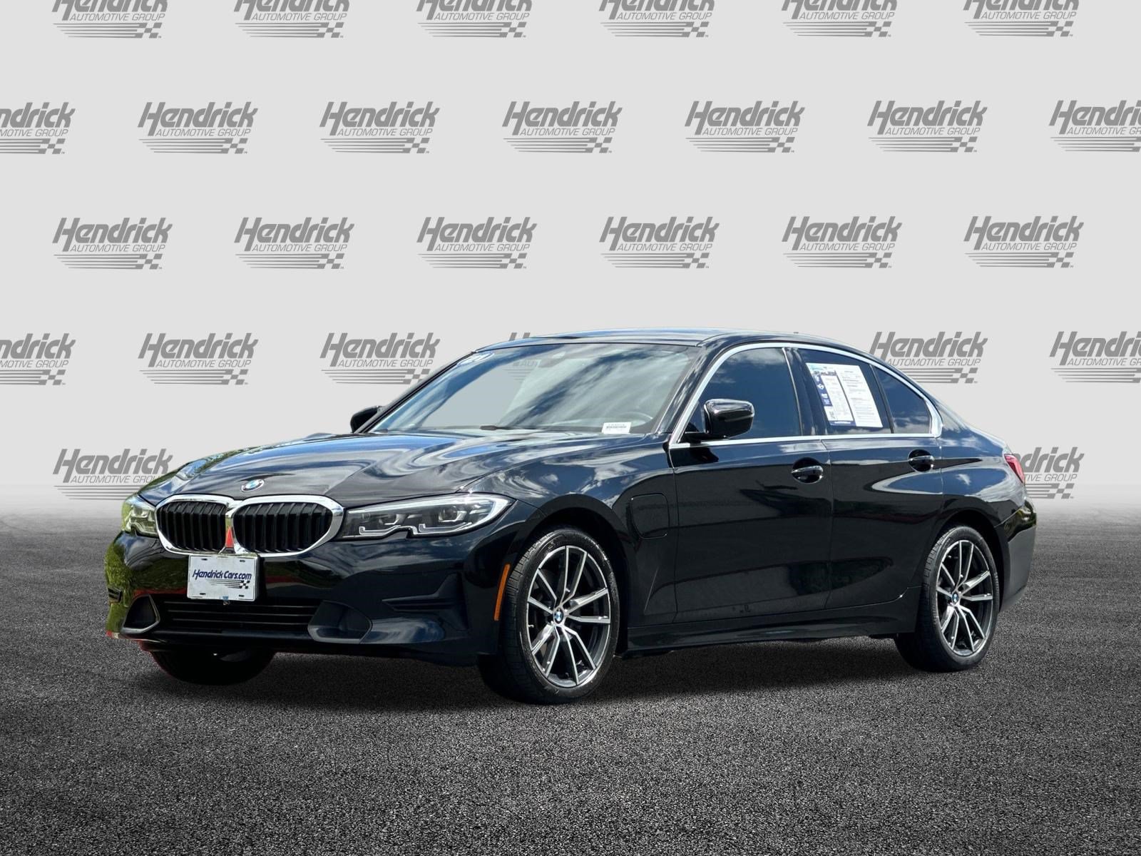 Used 2021 BMW 330e w/ Convenience Package RWD image 9